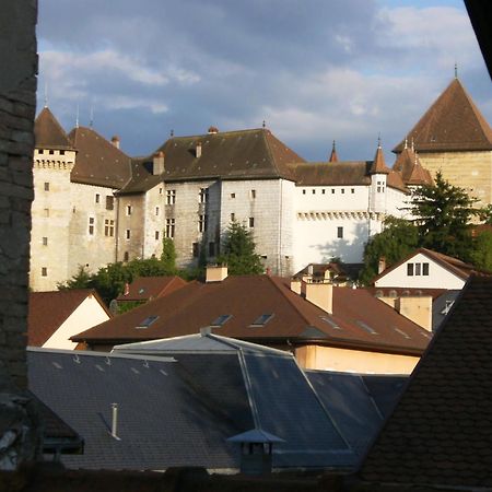 Au Calme En Vieille Ville - Proche Lac - Ambiance Esprit Brocante Анси Екстериор снимка